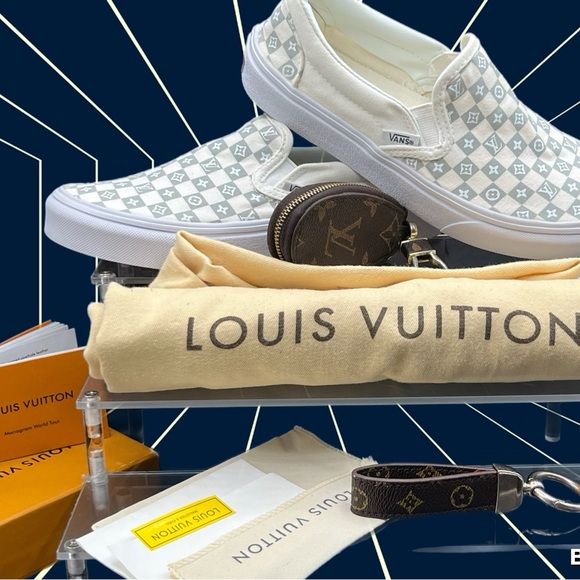 Louis Vuitton Fringe Women's Bag ,L.V./Van shoes, keychain/ key holder - Picture 8 of 16